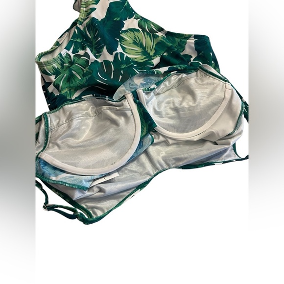 NWT Miraclesuit Sanibel Size 16 One Piece Tropical Colorful Swimsuit Underwire - Picture 6 of 7